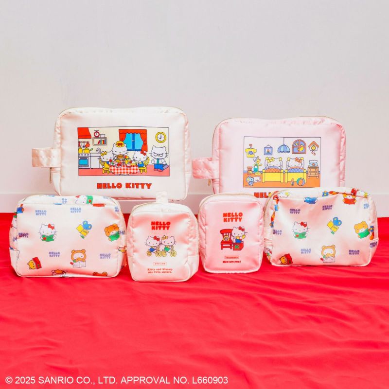 レア‼️ハローキティ トラベルセット ポーチ カメリア バラ 旅行ポーチ