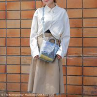 ACCOMMODETHE MET/グラフィックエナメルミニショルダー ゴッホ